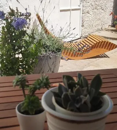 Littel Franceska Apartamento Jezera