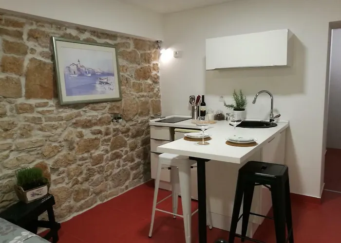 Littel Franceska يزيرا