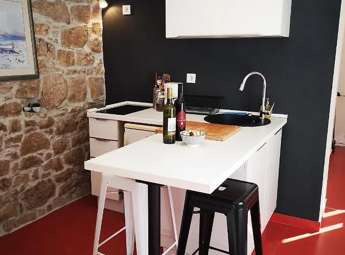 Littel Franceska شقة