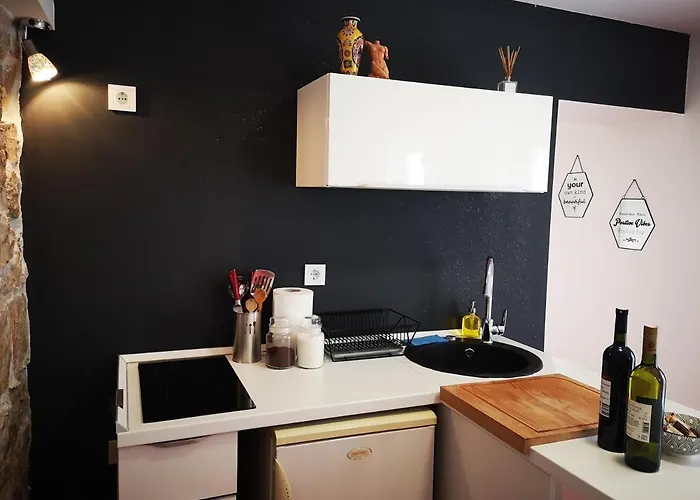 Littel Franceska يزيرا